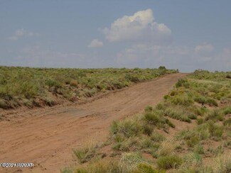 7569 Sunset Rd, Holbrook, AZ 86025