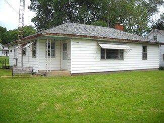 1207 Glen Ave, Henry, IL 61537