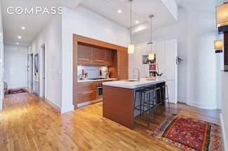 360 Furman St Unit 511, Brooklyn, NY 11201