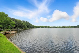 6103 E Shore Dr Unit B, Pensacola, FL 32505