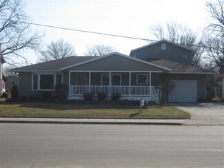 361 N Main St, Walcott, IA 52773
