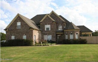 2545 Oak Manor Dr, Hernando, MS 38632