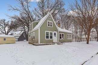 514 Triangle Dr, Albert Lea, MN 56007