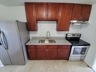2766 Seneca Ave, Fort Pierce, FL 34946