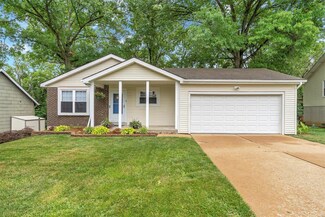 4 Fawn Meadows Dr, Eureka, MO 63025