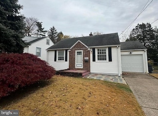 115 Arlington Ave, Oaklyn, NJ 08107