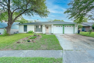 6407 Ridge Pass Dr, San Antonio, TX 78233