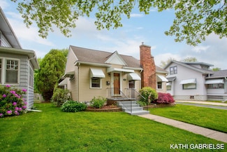 931 Franklin Ave, Grand Haven, MI 49417