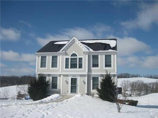 208 Pine Nut Dr, Eighty Four, PA 15330