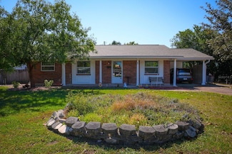 1 Cosmos Dr, Orlando, FL 32807