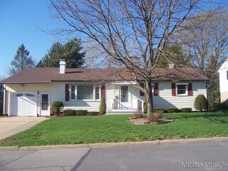 59 Young Ave, New York Mills, NY 13417
