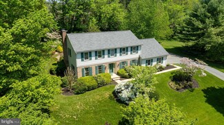15 Bentley Ln, Lancaster, PA 17603