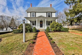 198 Linden St, Manchester, NH 03104