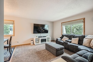 7551 Dawn Ave, Inver Grove Heights, MN 55076