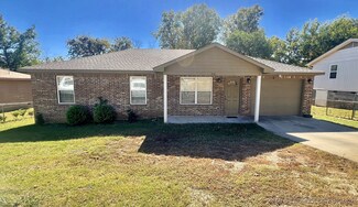 710 E Shawnee St, Tahlequah, OK 74464