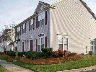 1320 Stourbridge Lion Dr, Charlotte, NC 28213