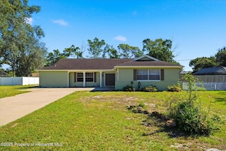 5412 Lloyd Dr, Weeki Wachee, FL 34607