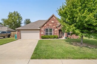 12519 Bethel Oaks Dr, Farmington, AR 72730