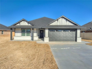 990 Tim Holt Dr, Harrah, OK 73045