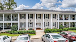 1875 Kentucky Ave, Vestavia Hills, AL 35216