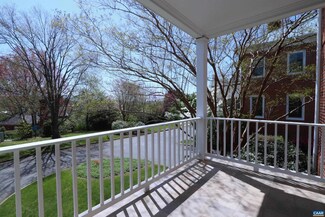 508 Worthington Dr Unit B, Charlottesville, VA 22903