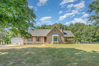 8049 New Chapel Rd, Springfield, TN 37172