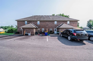 126 Candle Ct, Bowling Green, KY 42103