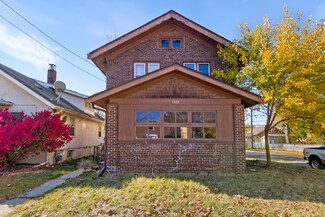 1528 Carney Ave, Rockford, IL 61103