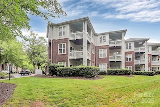 921 Northeast Dr, Davidson, NC 28036