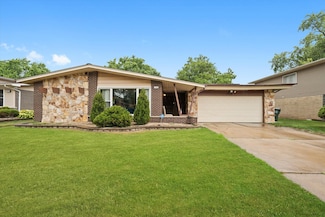 1033 W Indiana St, Glenwood, IL 60425