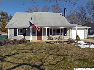 94 Warren Dr, Matawan, NJ 07747