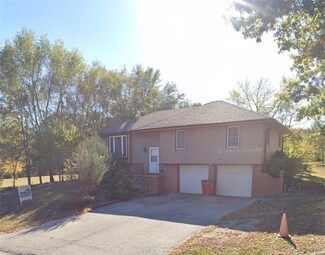 114 S Paul Dr, Sibley, MO 64088