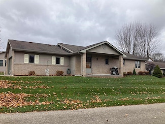 608 Kemp Ct, Gladwin, MI 48624