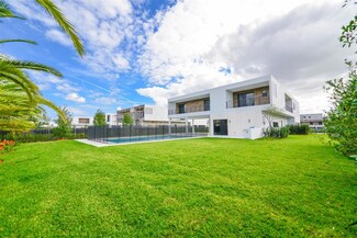 16679 Botaniko Dr N, Weston, FL 33326