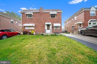 117 W Garrison Rd, Brookhaven, PA 19015