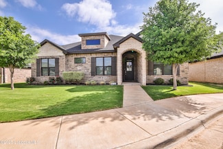 1303 Dover Ln, Wolfforth, TX 79382