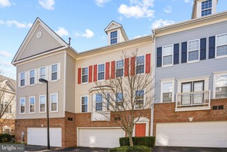 8135 Harper Valley Ln Unit 35, Falls Church, VA 22042