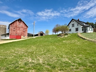 N19027 County Road F, Trempealeau, WI 54661