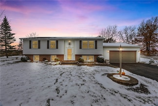 1301 Martin Rd, West Henrietta, NY 14586