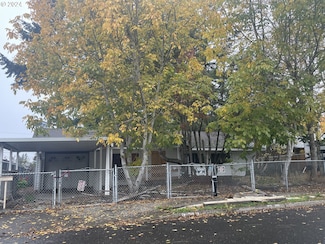 16909 SE Lafayette St, Portland, OR 97236