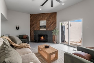 1701 Miracerros Place NE, Albuquerque, NM 87106