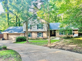 135 Myrtlewood Dr, Pineville, LA 71360
