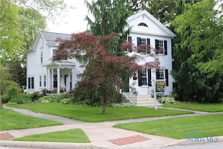 232 E Wayne St, Maumee, OH 43537