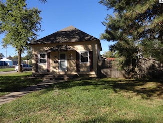 1022 S Ash St, McPherson, KS 67460