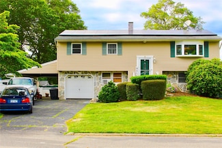 3 Willoughby St, Port Jefferson Station, NY 11776