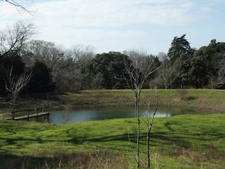 2939 Highway 90, Weimar, TX 78962