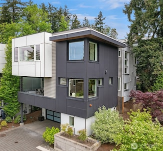11707 NE 78th Ct Unit 2, Kirkland, WA 98033