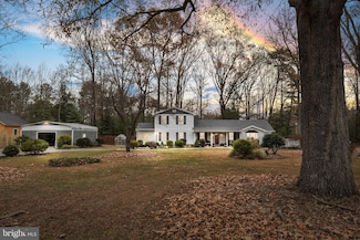 95 Hickory Ln, Colonial Beach, VA 22443