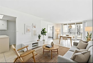 18071 Biscayne Blvd Unit 802, Aventura, FL 33160