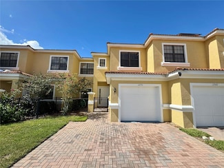 1270 Clove Dr, Kissimmee, FL 34759